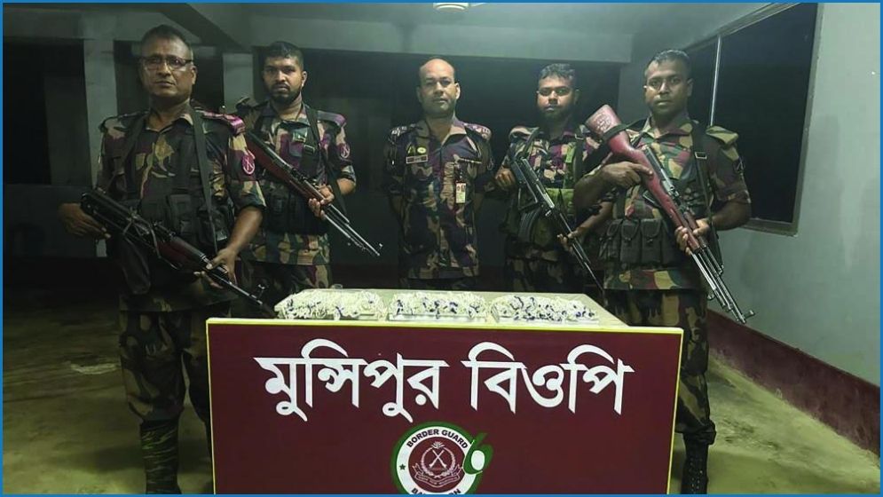 চুয়াডাঙ্গা সীমান্তে ১২ কেজি রুপার গহনা উদ্ধার