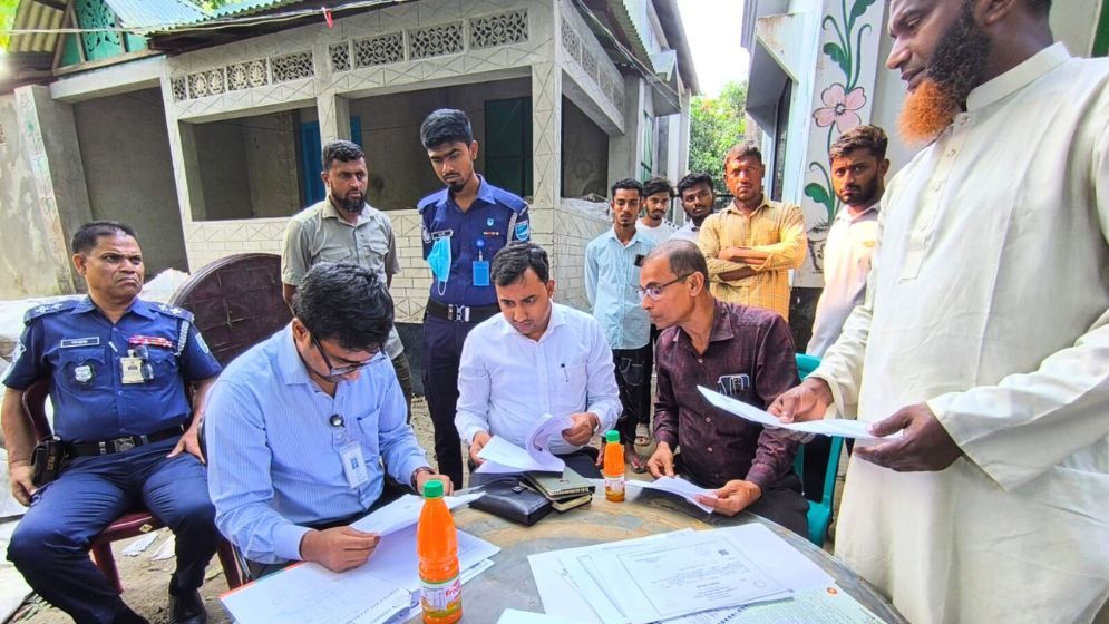 ‘দইয়ে ভেজাল-বেকারিতে ক্ষতিকর রং’ কিশোরগঞ্জে অভিযানে জরিমানা