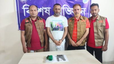 চিহ্নিত সন্ত্রাসী জিয়ার পারিবারিক কবরস্থান থেকে অস্ত্র উদ্ধার