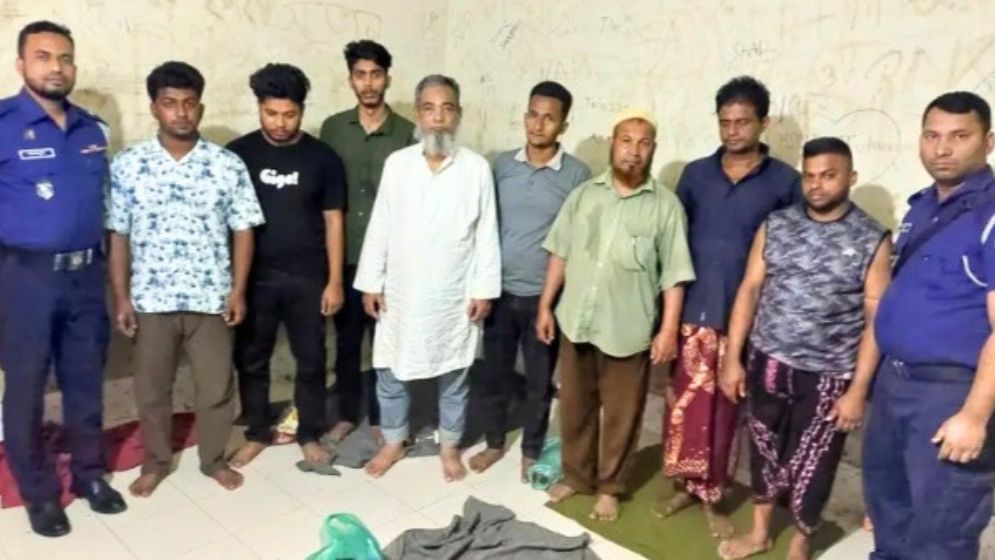 কুমিল্লায় আ.লীগের ঝটিকা মিছিল, গ্রেপ্তার ৮