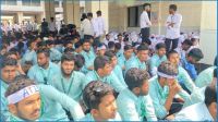 ৮ দাবিতে ‘খামার বাড়িতে’ কৃষি ডিপ্লোমা শিক্ষার্থীদের অবস্থান কর্মসূচি
