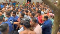 পারিবারিক কলহে স্বামীর হাতে স্ত্রী খুন