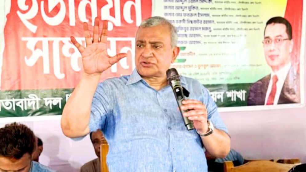 তিন মাসের মধ্যে শেখ হাসিনার বিচার শেষ করতে হবে : এম নাসের রহমান
