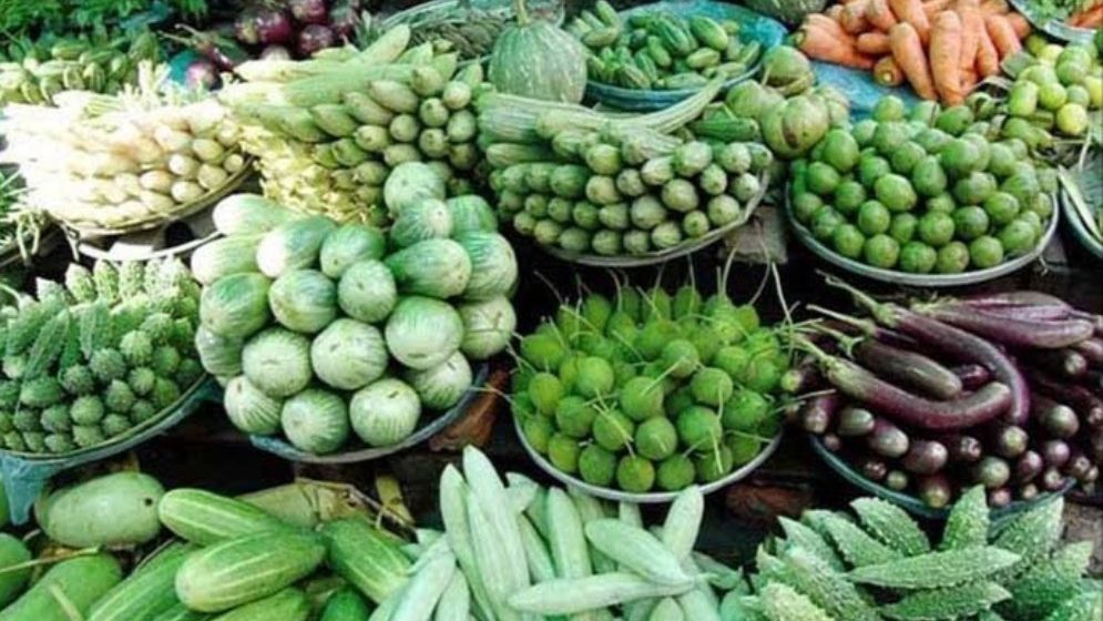 নওগাঁর সবজির বাজার ঊর্ধ্বমুখী