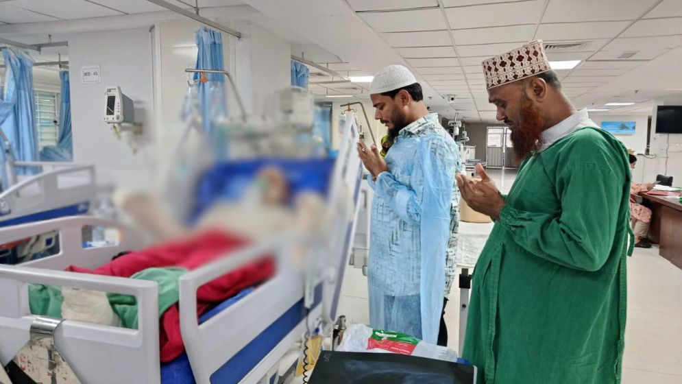 পেট্রোলের আগুনে দগ্ধ হয়ে জামায়াত নেতার মৃত্যু