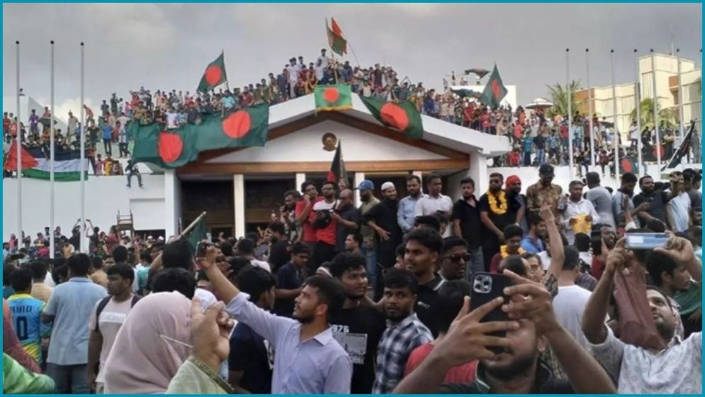 ‘জুলাই গণঅভ্যুত্থান অধিদপ্তর’ প্রতিষ্ঠা করল সরকার