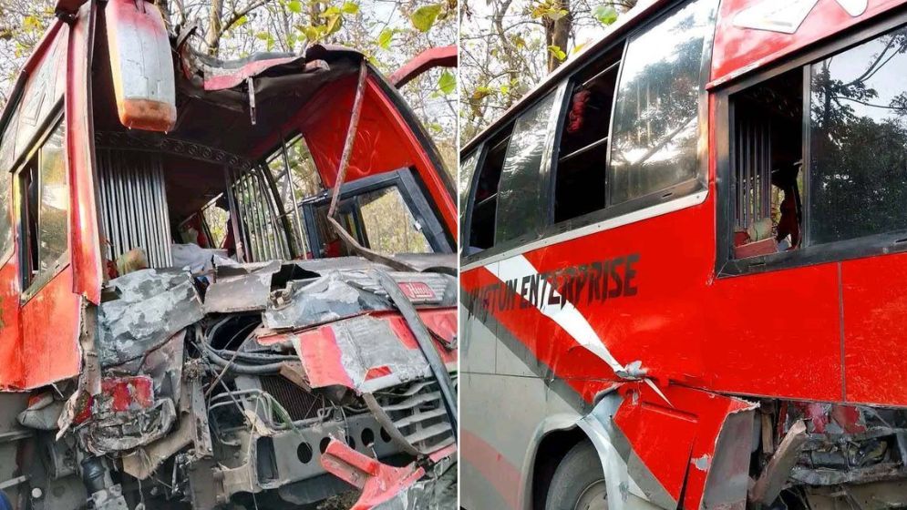 বাস নিয়ন্ত্রণ হারিয়ে গাছের সঙ্গে ধাক্কা, আহত ৬