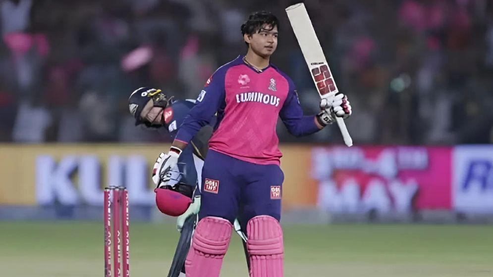 মাত্র ১৪ বছরেই আইপিএলে ইতিহাস গড়লেন বৈভব সূর্যবংশী