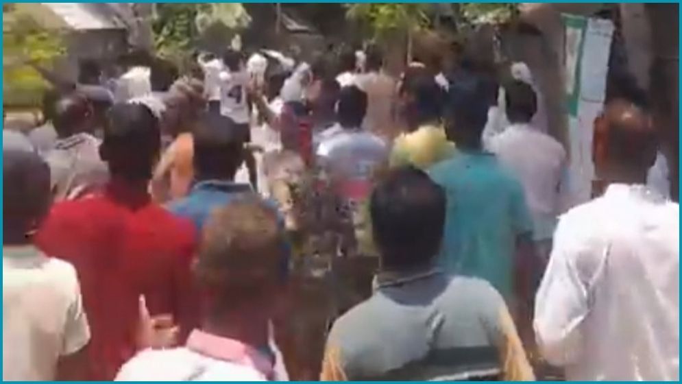 ভাঙ্গায় দোকানের জায়গা নিয়ে বিরোধ-সংঘর্ষ, আহত ১০