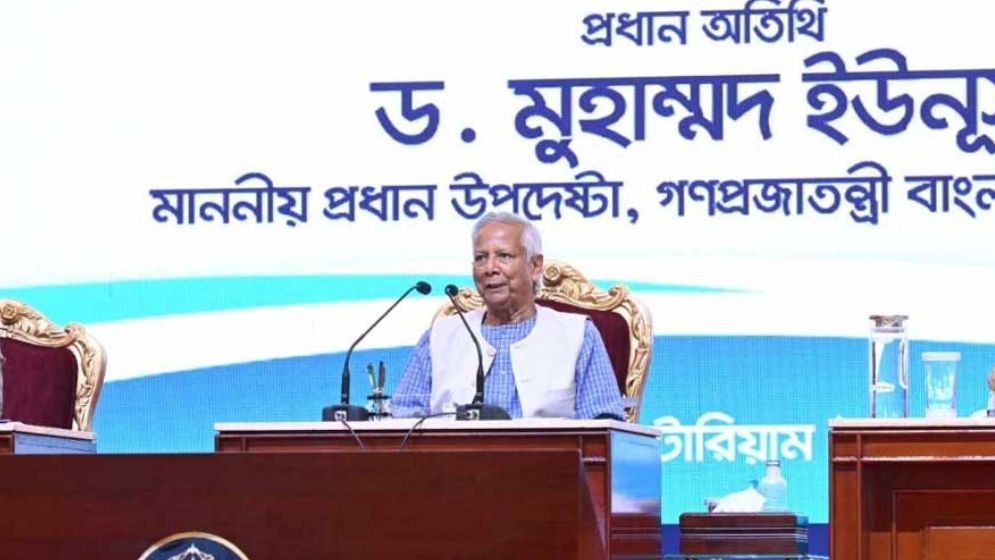 পুলিশ সপ্তাহ উদ্বোধন করলেন প্রধান উপদেষ্টা