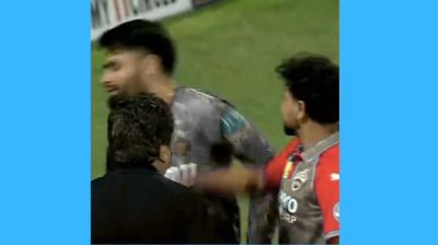 আইপিএলে ফের চড়-কাণ্ড!