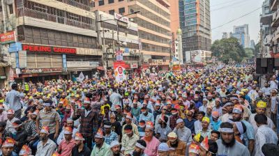 মে দিবসে পল্টনে শ্রমিকদের ঢল