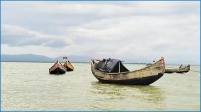নাফ নদী থেকে ফের চার জেলেকে ধরে নিয়ে গেল আরাকান আর্মি