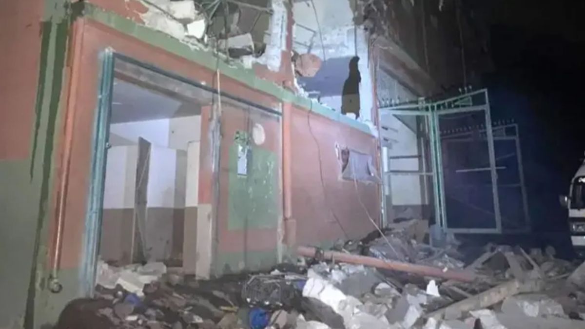 পাকিস্তানে ভারতের ক্ষেপণাস্ত্র হামলা, দুই মসজিদেই নিহত ১৬