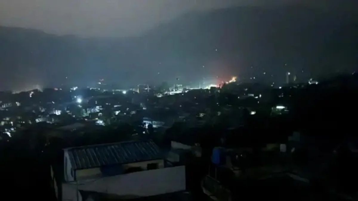 ভারতের হামলার জবাবে পাল্টা হামলা পাকিস্তানের