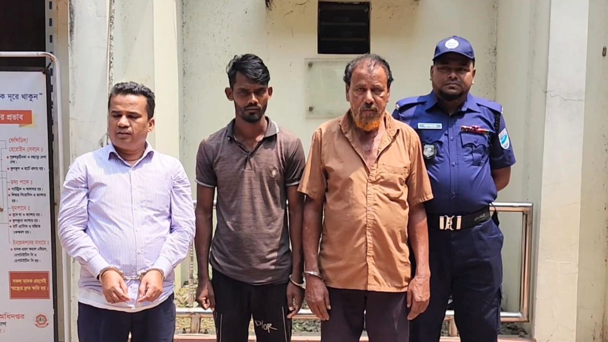 রূপগঞ্জে কাস্টমস পরিচয়ে ট্রাক ছিনতাই, গ্রেপ্তার ৩