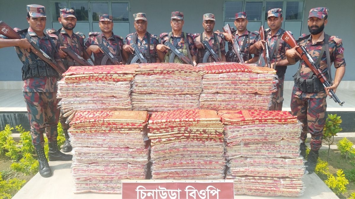 সুনামগঞ্জ সীমান্তে অভিযানে ভারতীয় শাড়ি জব্দ
