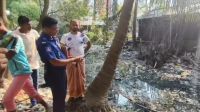 জ্বীন খালে ময়লা ফেলার সময় ভেসে উঠল নারীর মরদেহ...