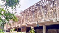 গৌরনদীতে সরকারি খাল দখল করে পাকা স্থাপনা নির্মাণ