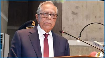 আবদুল হামিদের দেশত্যাগ : দায়িত্বে অবহেলায় অতিরিক্ত পুলিশ সুপার প্রত্যাহার