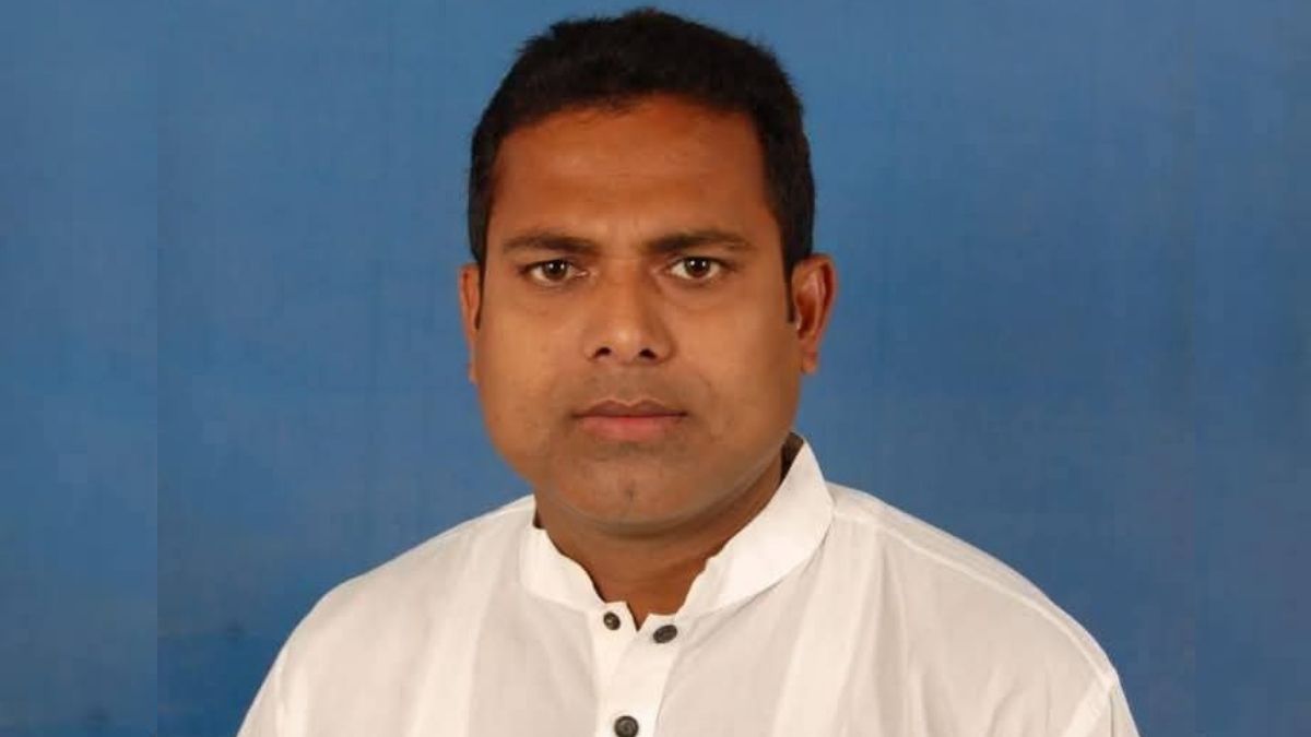 কালীগঞ্জ উপজেলা স্বেচ্ছাসেবক দলের সদস্যসচিবকে অব্যাহতি