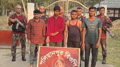 ভারতে প্রবেশের চেষ্টা, ঝিনাইদহ সীমান্তে ৩৫ বাংলাদেশি আটক
