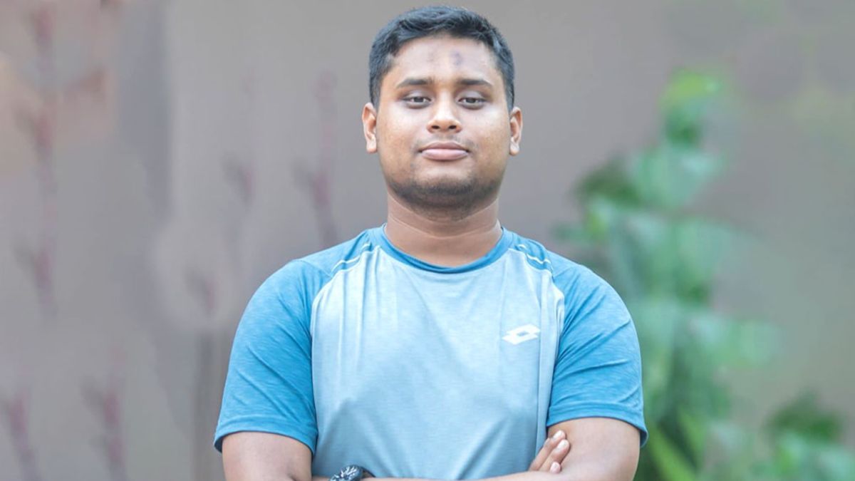 শাহবাগ ছাড়া কোথাও ব্লকেড না দেওয়ার আহ্বান হাসনাতের