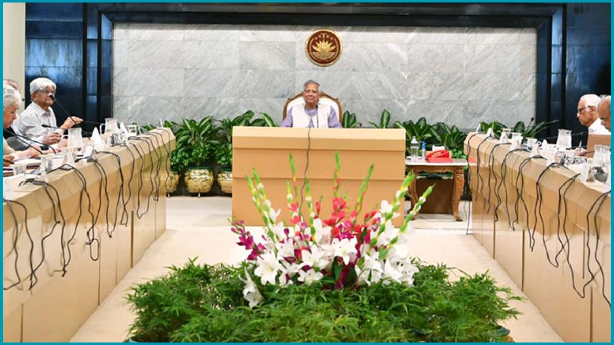 সন্ধ্যায় উপদেষ্টা পরিষদের জরুরি বৈঠক