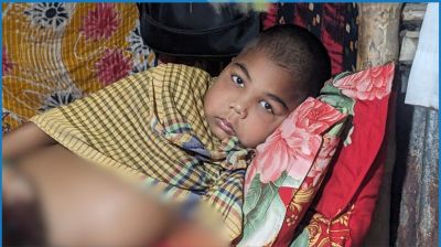 মরণব্যাধিতে আক্রান্ত শিশু আব্দুল্লাহর বাঁচার আকুতি