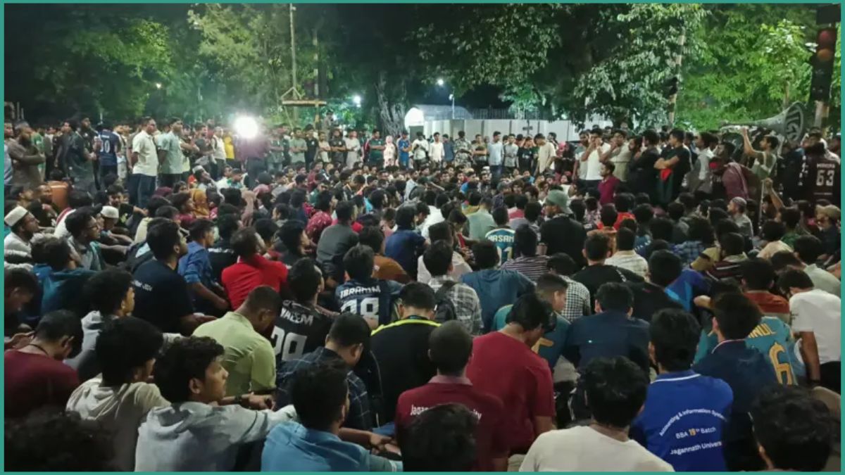 কাকরাইলে জবির ও শাহবাগে নার্সিং শিক্ষার্থীদের অবস্থান