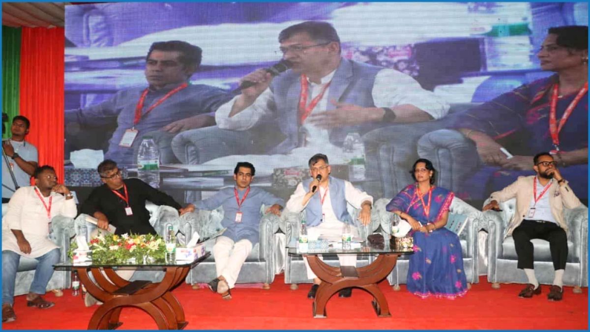 সব খাত ধ্বংস করেছে আওয়ামী লীগ : সালাউদ্দিন আহমেদ