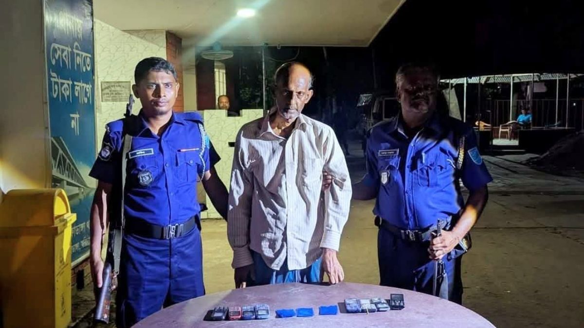 আলফাডাঙ্গায় যৌথবাহিনীর অভিযানে গ্রেপ্তার ১