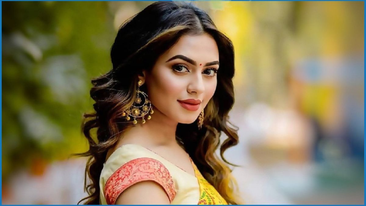অভিনেত্রী নুসরাত ফারিয়া আটক