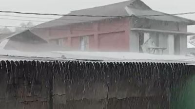 কলাপাড়ায় বৃষ্টিতে জনজীবনে স্বস্তি