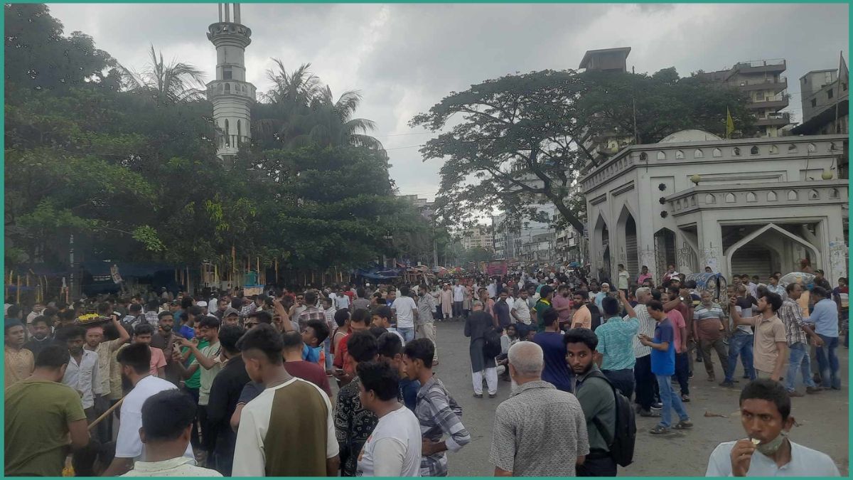 ইশরাকপন্থিদের গুলিস্তান অবরোধ, তীব্র যানজটে ভোগান্তিতে নগরবাসী