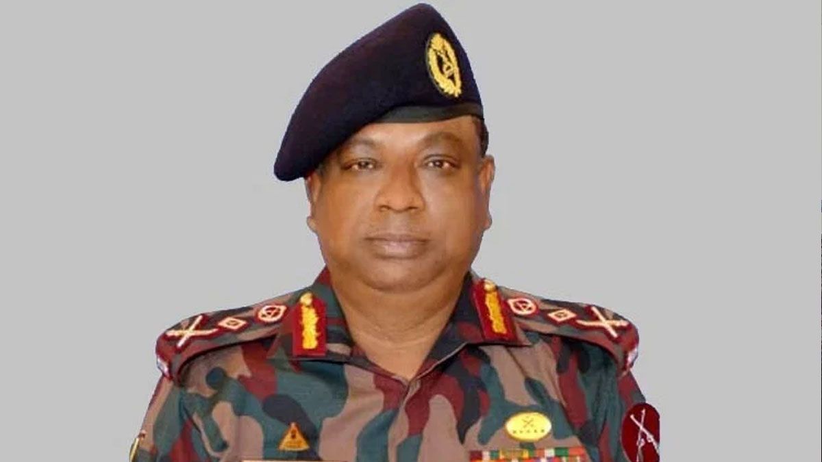 স্ত্রীসহ বিজিবির সাবেক ডিজি সাফিনুলের আরও ৮ ব্যাংক হিসাব অবরুদ্ধ