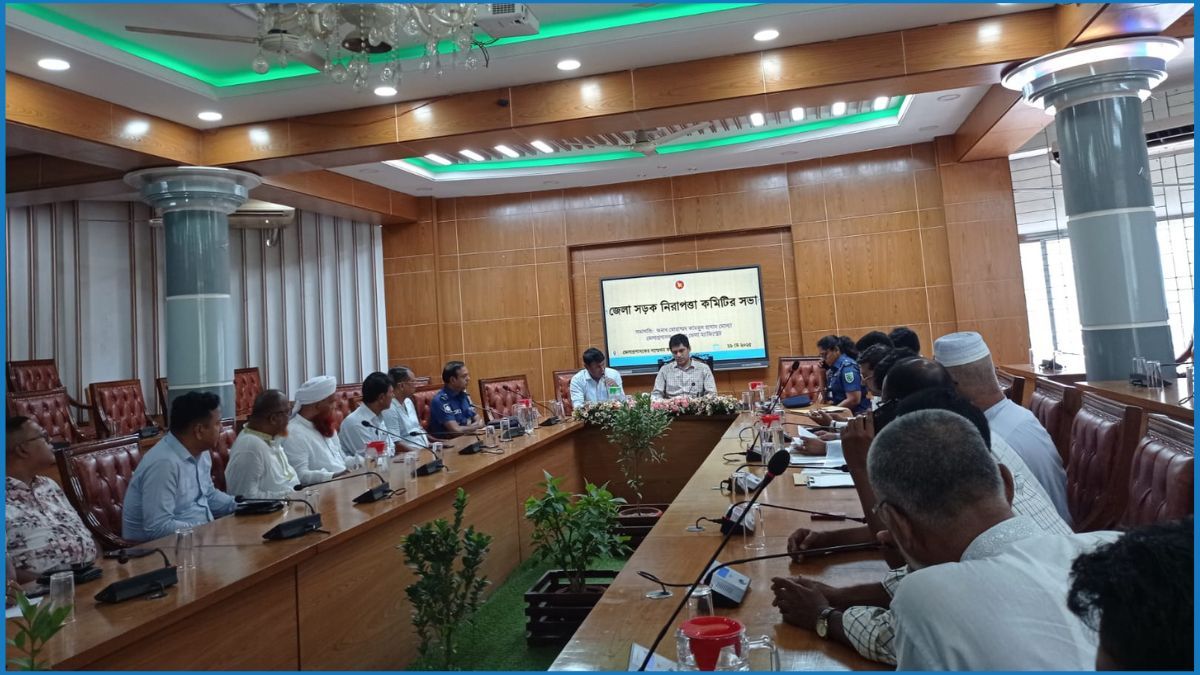 ‘মহাসড়কের পাশে কোনো পশুর হাট বসানো যাবে না’