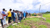 রূপগঞ্জে বেক্সিমকোর দখল থেকে রাস্তা পুনরুদ্ধার করল এলাকাবাসী