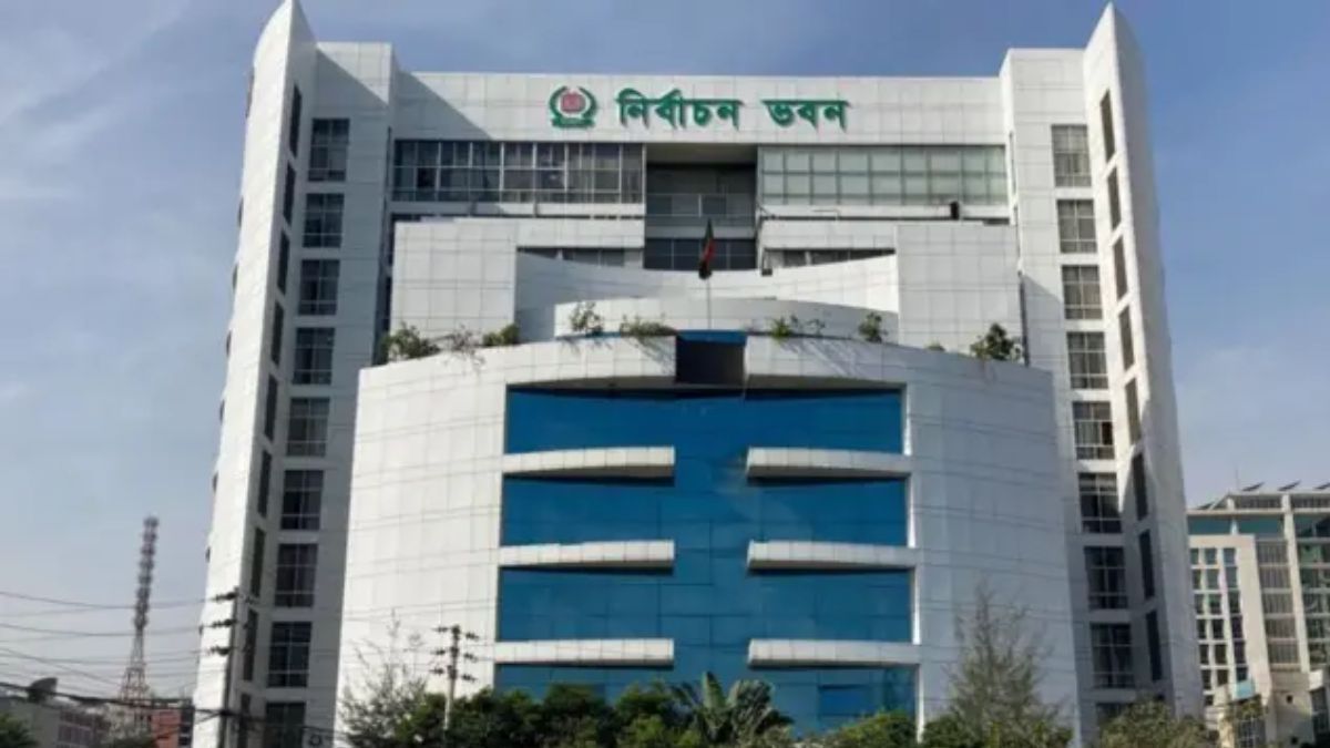 ভোটকেন্দ্র স্থাপন ও আচরণবিধি নিয়ে ইসির বৈঠক