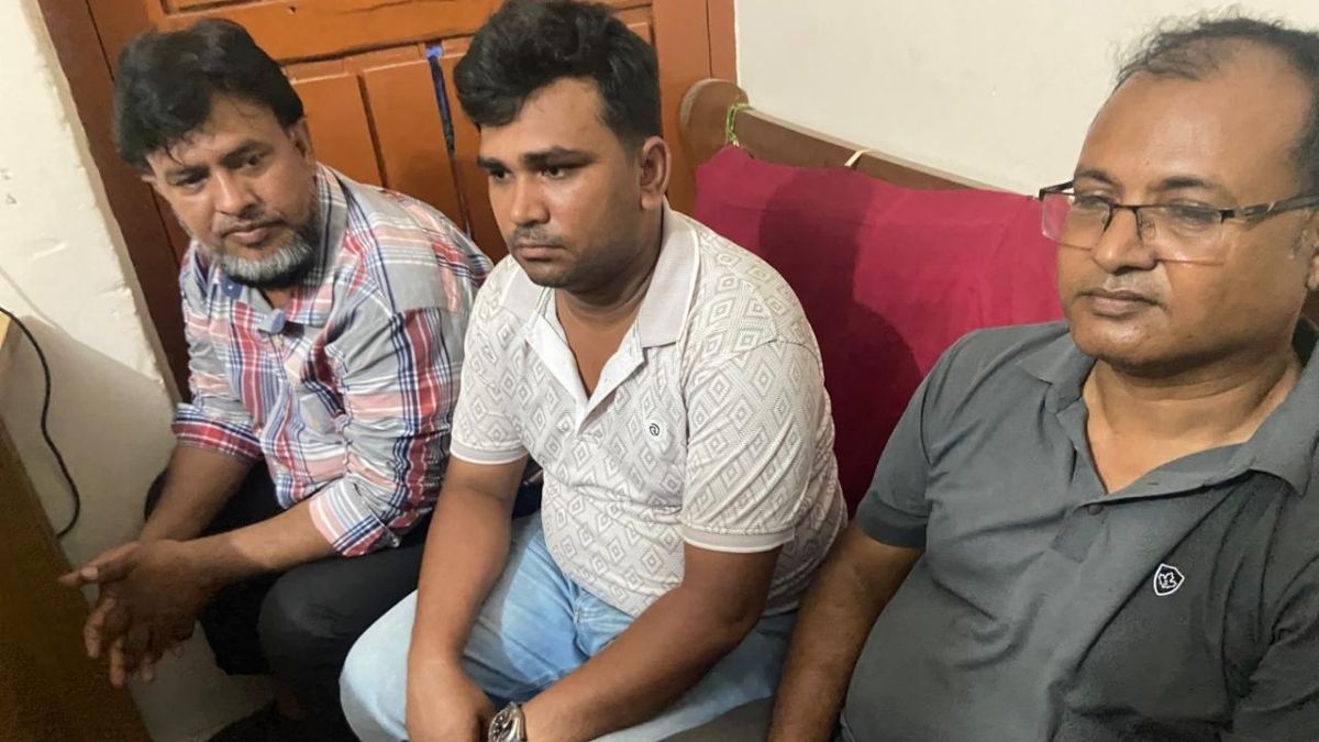 ‘চাঁদাবাজির সময়’ ৩ ভুয়া ম্যাজিস্ট্রেট-পুলিশ-সাংবাদিক আটক