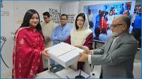 ক্ষুদে বিজ্ঞানীদের উৎসাহ দিলেন ডা. জুবাইদা রহমান