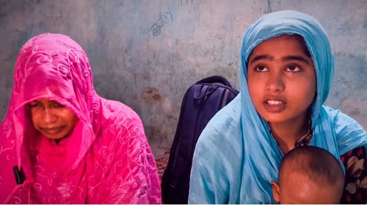 স্বামী-সন্তান রেখে নারীর প্রেমে নারী, এলাকাজুড়ে চাঞ্চল্য