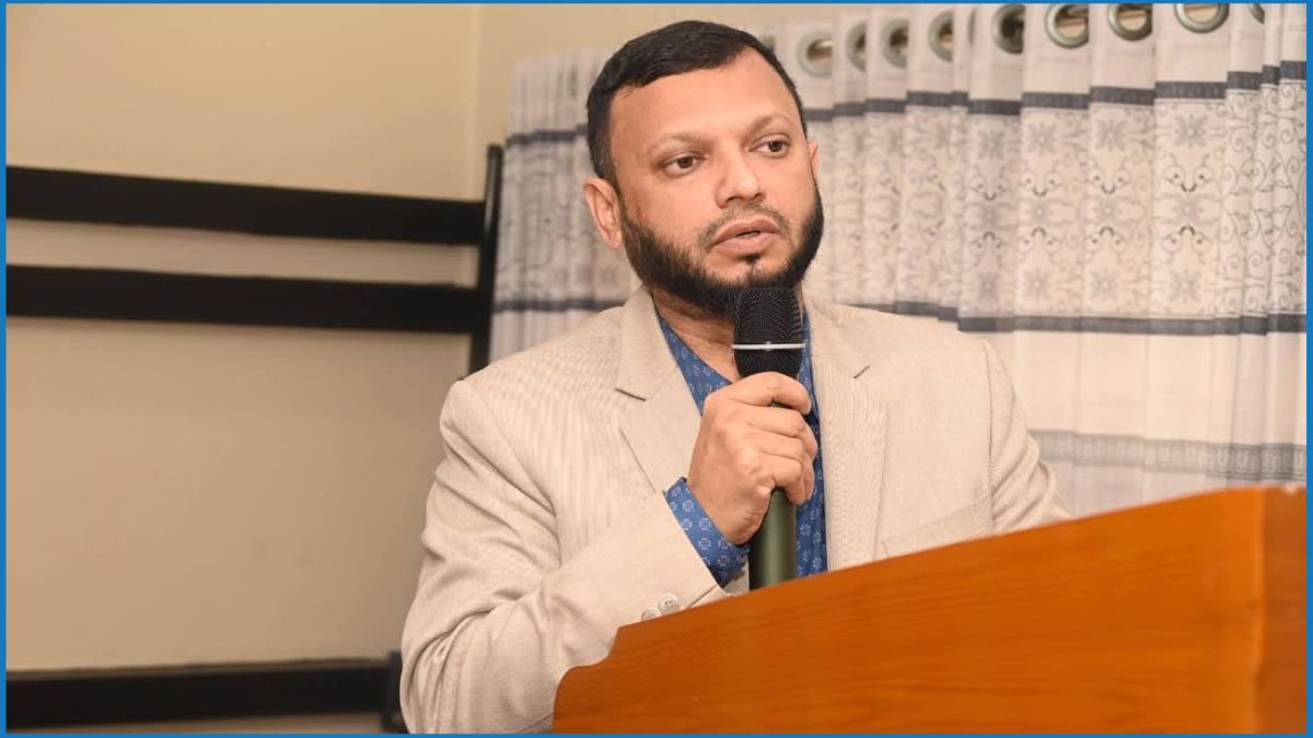 বিনা অনুমতিতে অন্য বিশ্ববিদ্যালয়ে ক্লাস নেন কুবি কোষাধ্যক্ষ