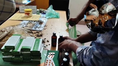 মাদক নিয়ন্ত্রণ অফিস থেকেই মাদক-অস্ত্র উদ্ধার