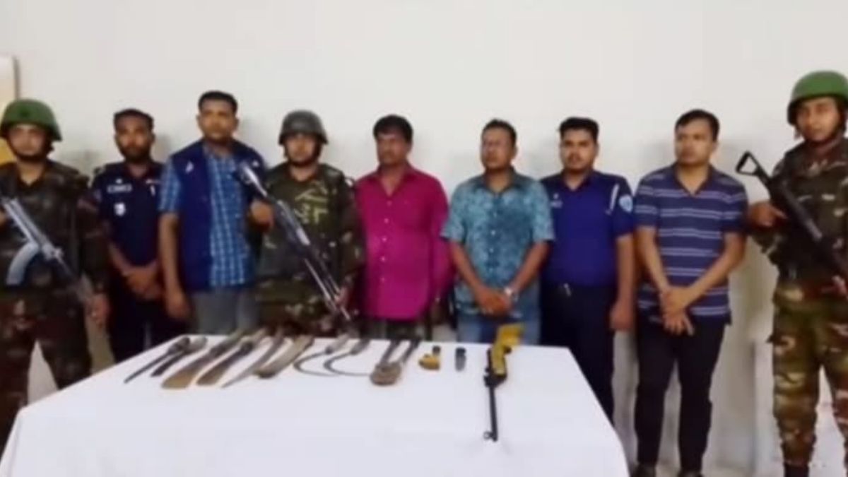 সাতকানিয়ায় অস্ত্রসহ অপহরণকারী আটক, কিশোর উদ্ধার