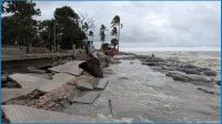 উপকূলে মুষলধারে বৃষ্টি, পায়রা বন্দরে ৩ নম্বর সতর্ক সংকেত