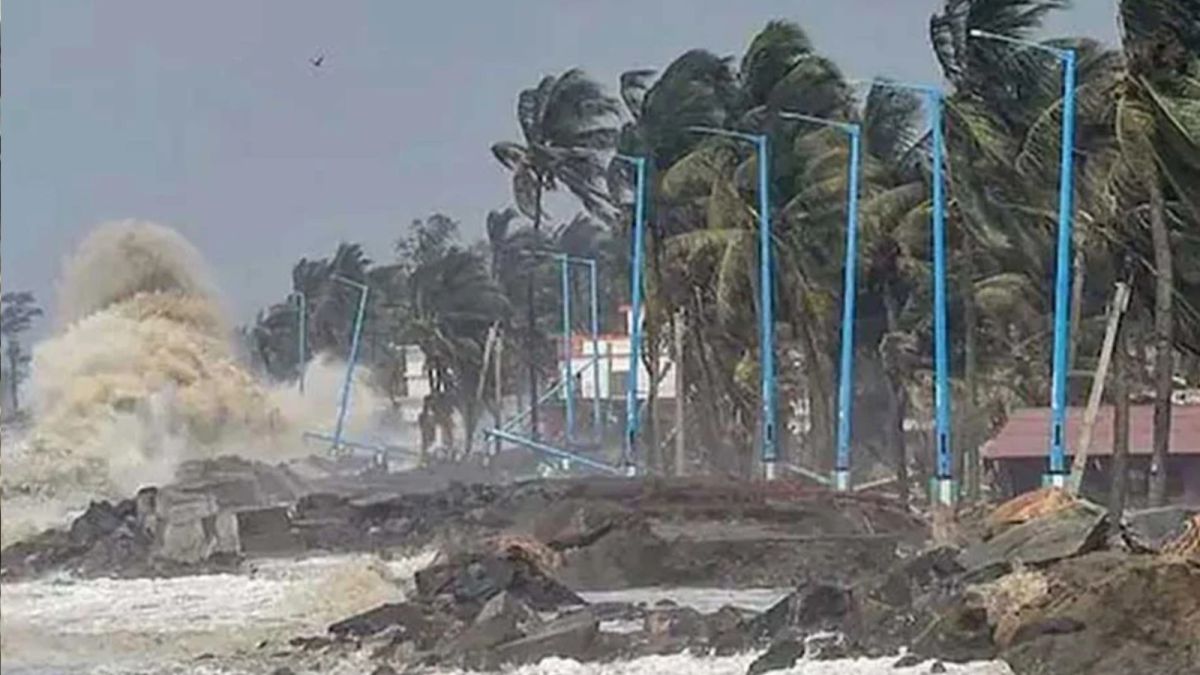 দুপুরের মধ্যে ১৯ অঞ্চলে ঝড়ের আভাস