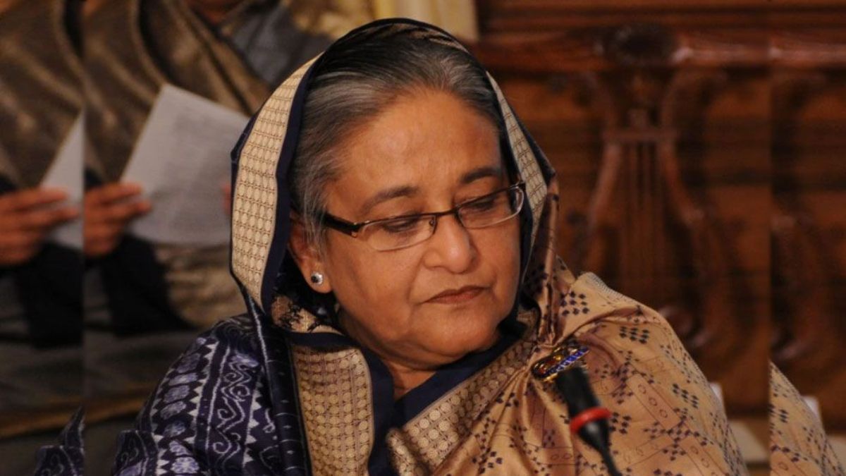 হাসিনাসহ ৩ জনের বিরুদ্ধে ট্রাইব্যুনালে আনুষ্ঠানিক অভিযোগ দাখিল