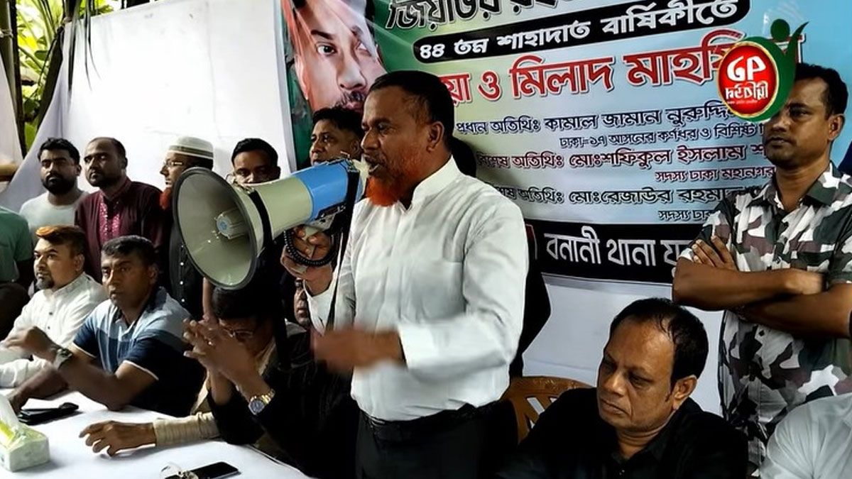 শেখ হাসিনার দেশে আসার কোনো সুযোগ নেই : মোস্তফা জামান