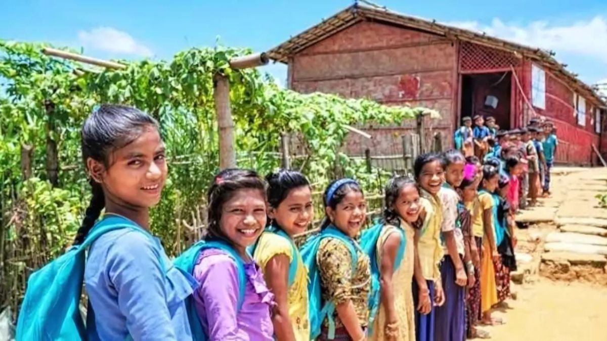 রোহিঙ্গা ক্যাম্পে শিক্ষা কার্যক্রম সাময়িক বন্ধ ঘোষণা